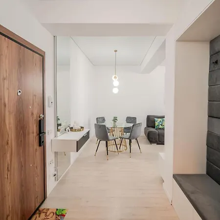Queens Apartment